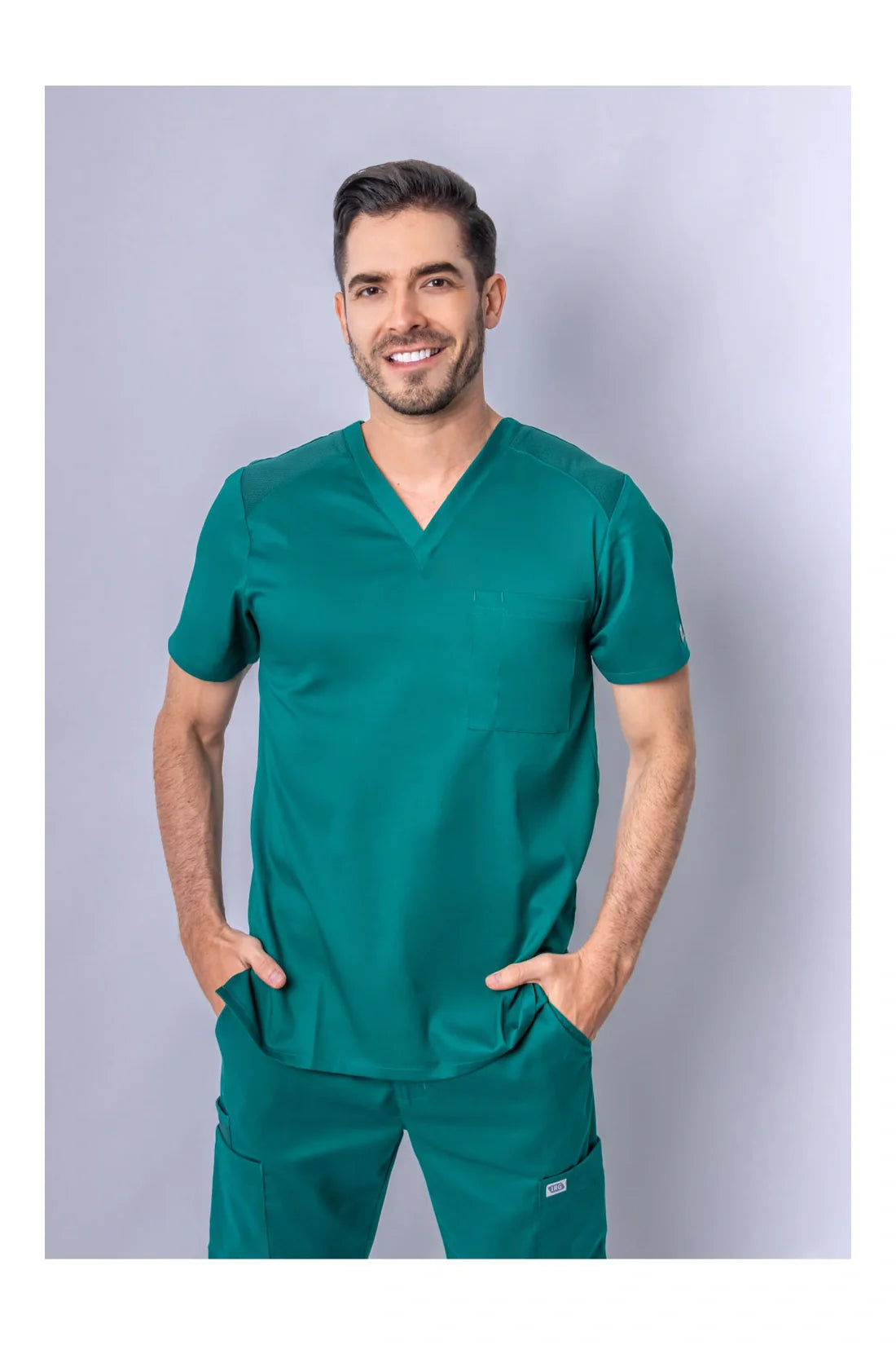 SET TOP + PANTALÓN HOMBRE IRG SCRUBS EDGE BY IRG 2851.6851 - VERDE CAZADOR