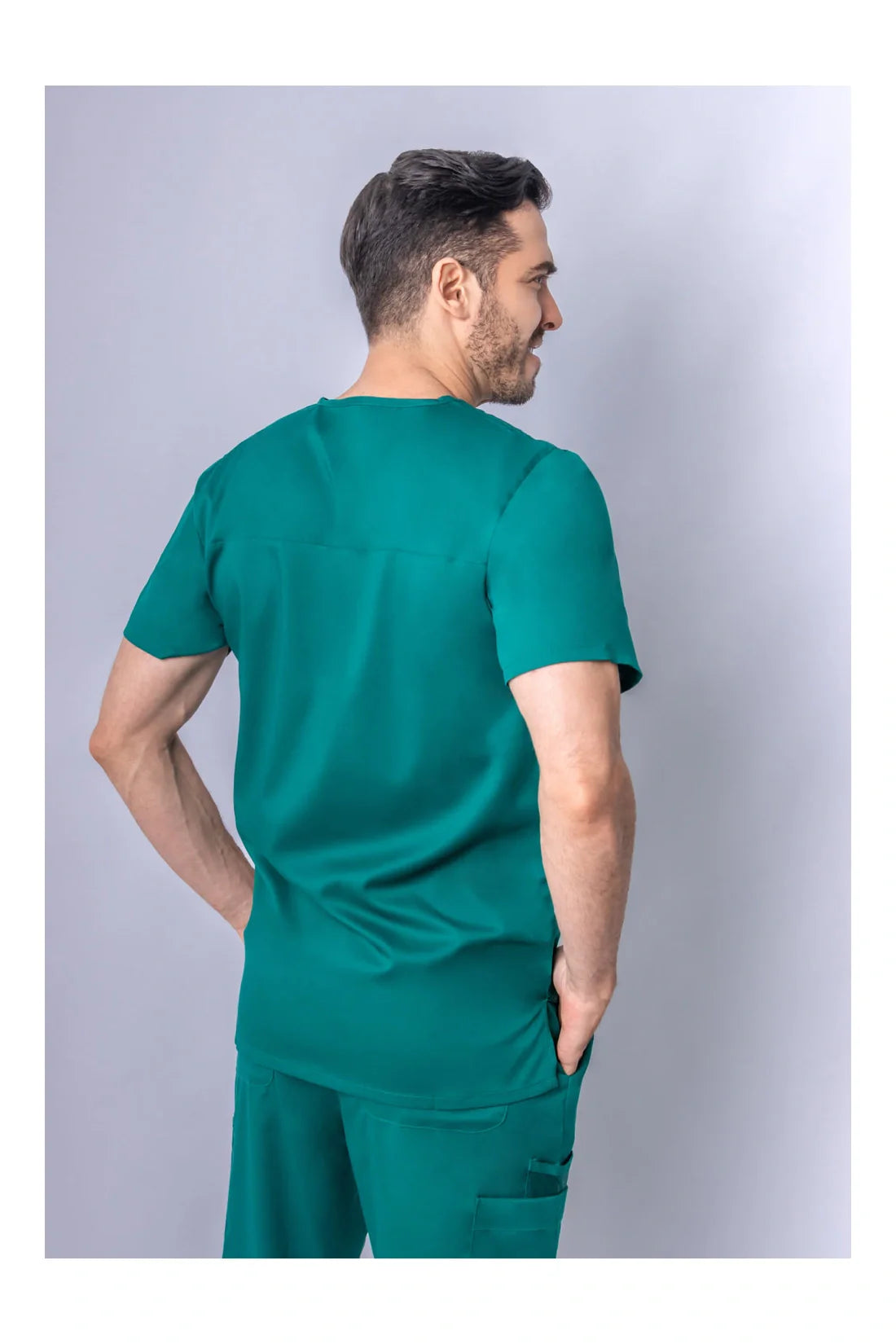 SET TOP + PANTALÓN HOMBRE IRG SCRUBS EDGE BY IRG 2851.6851 - VERDE CAZADOR