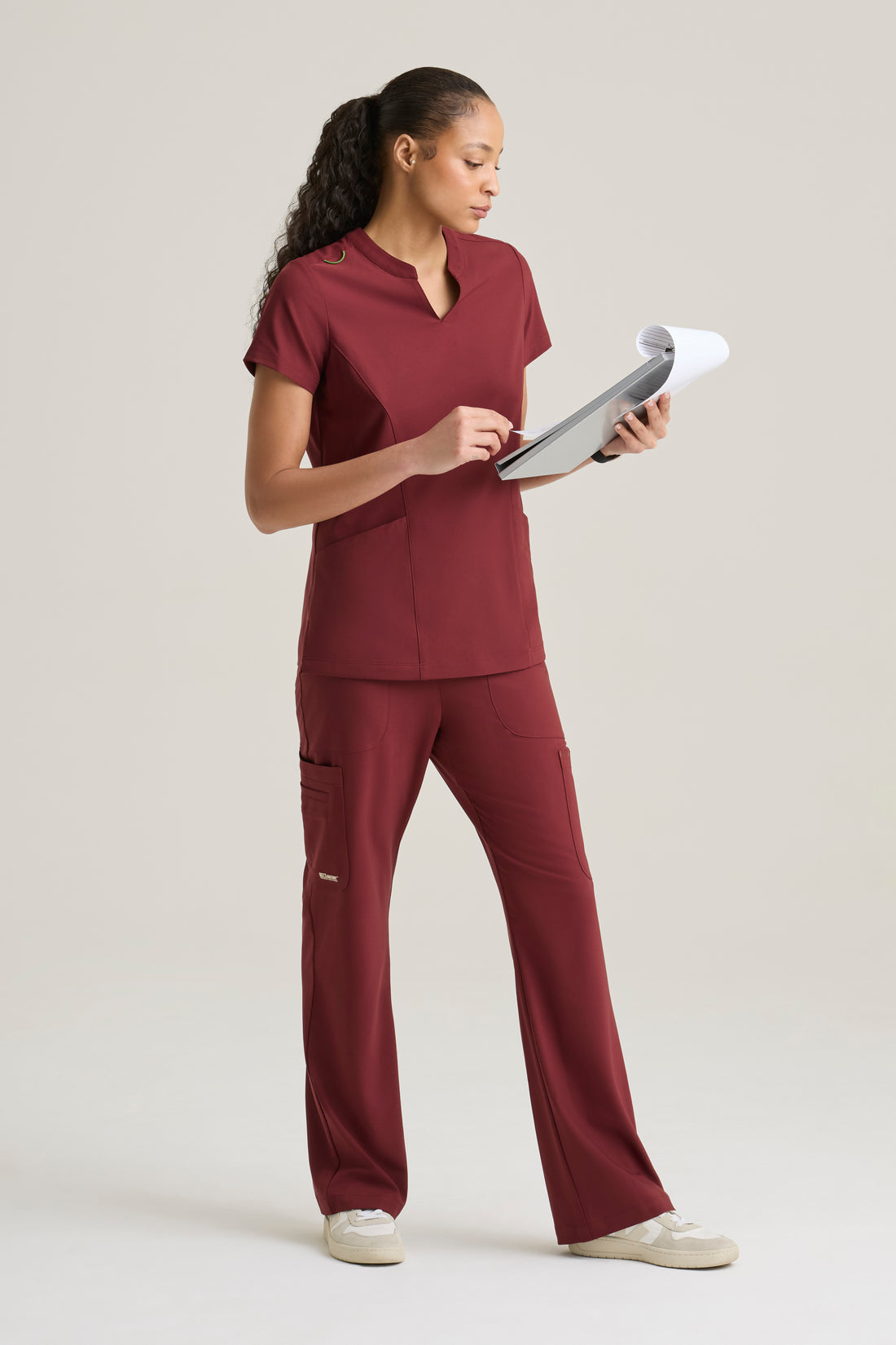TOP MUJER GREYS ANATOMY EVOLVE GSST298 - CAFE