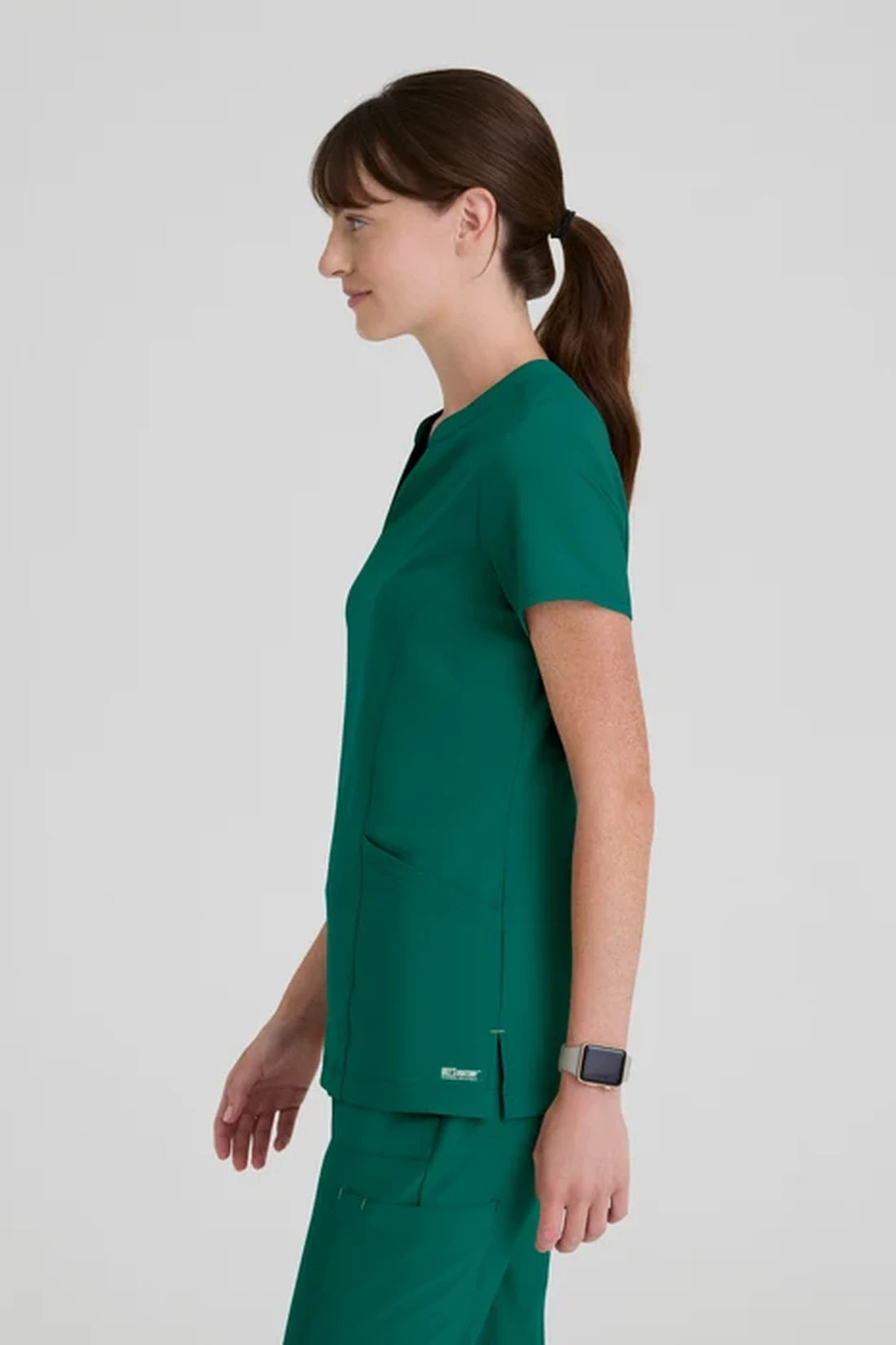 TOP MUJER GREYS ANATOMY EVOLVE GSST298 - VERDE CAZADOR