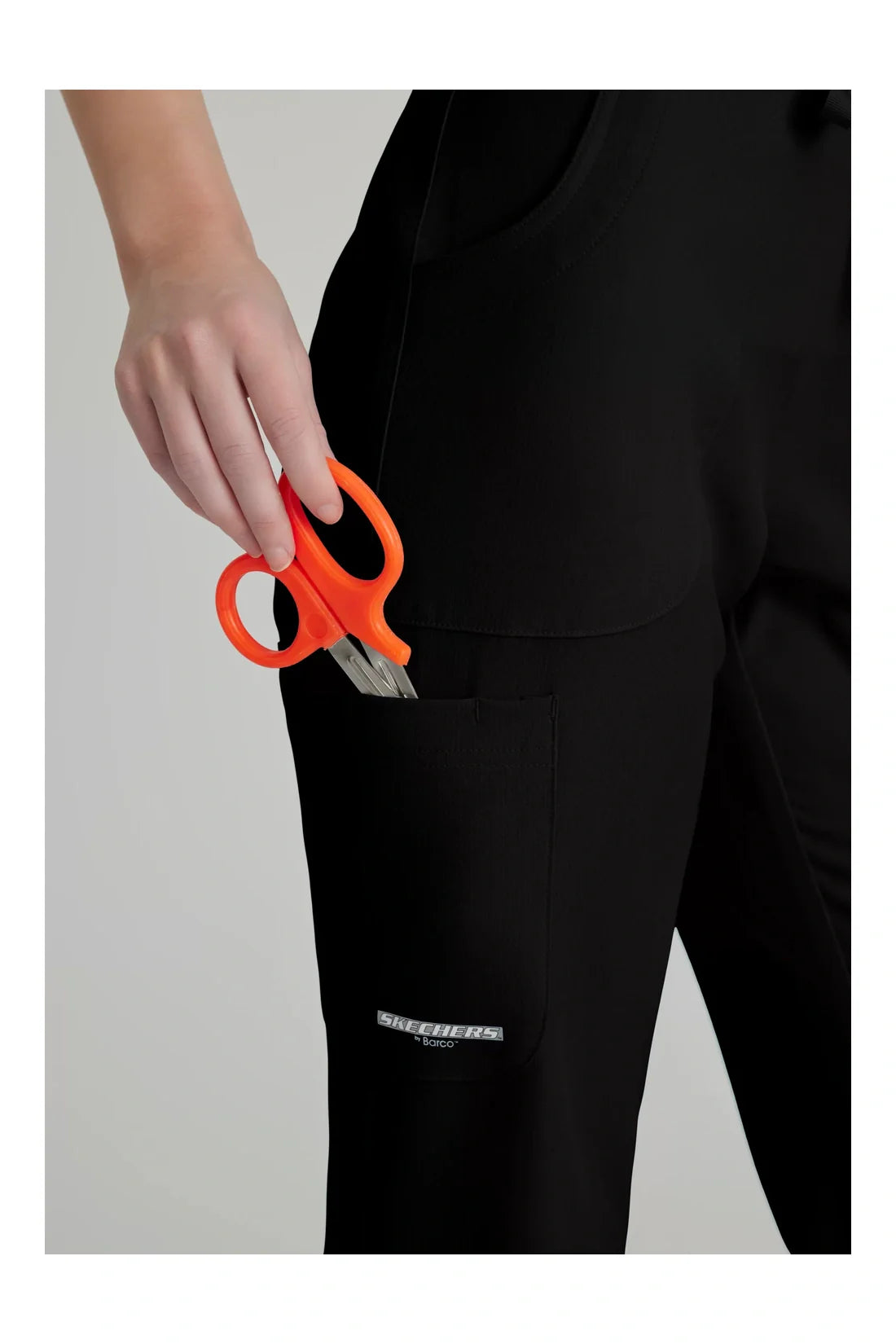PANTALON MUJER SKECHERS SKECHERS SK201 - NEGRO
