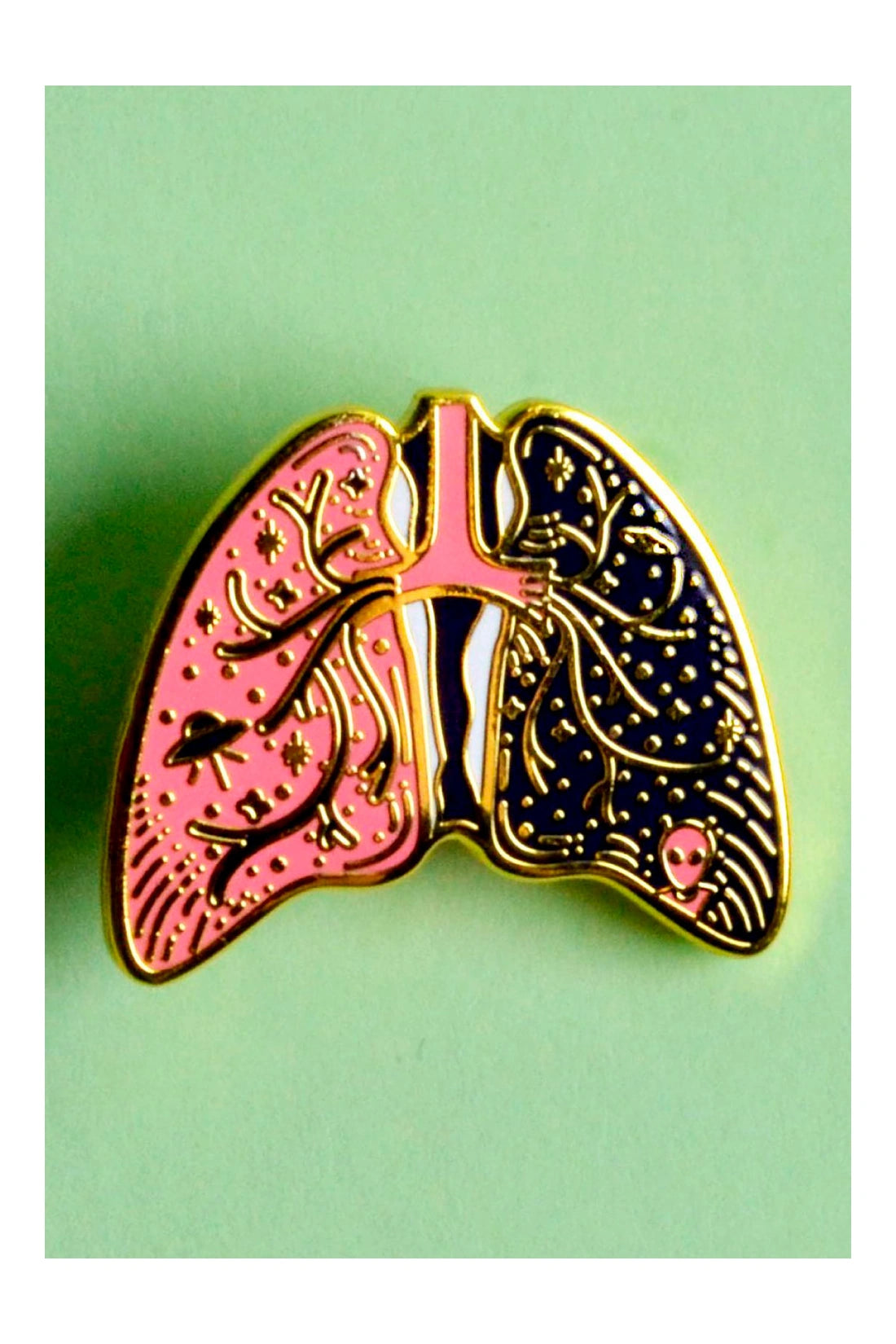 PIN PULMÓN METAL DORADO