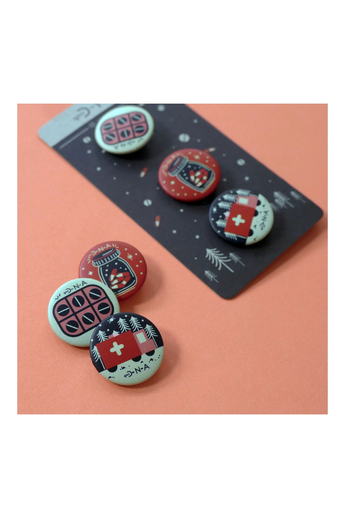 SET DE BOTONES METALICOS 2.5CM X3-AMBULA