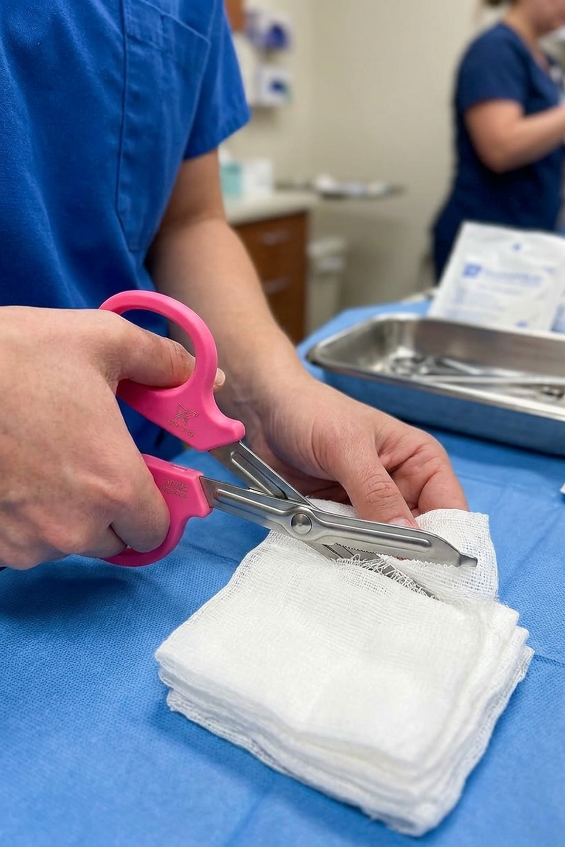 TIJERA DE TRAUMA PREMIUM ANTIADHERENTE