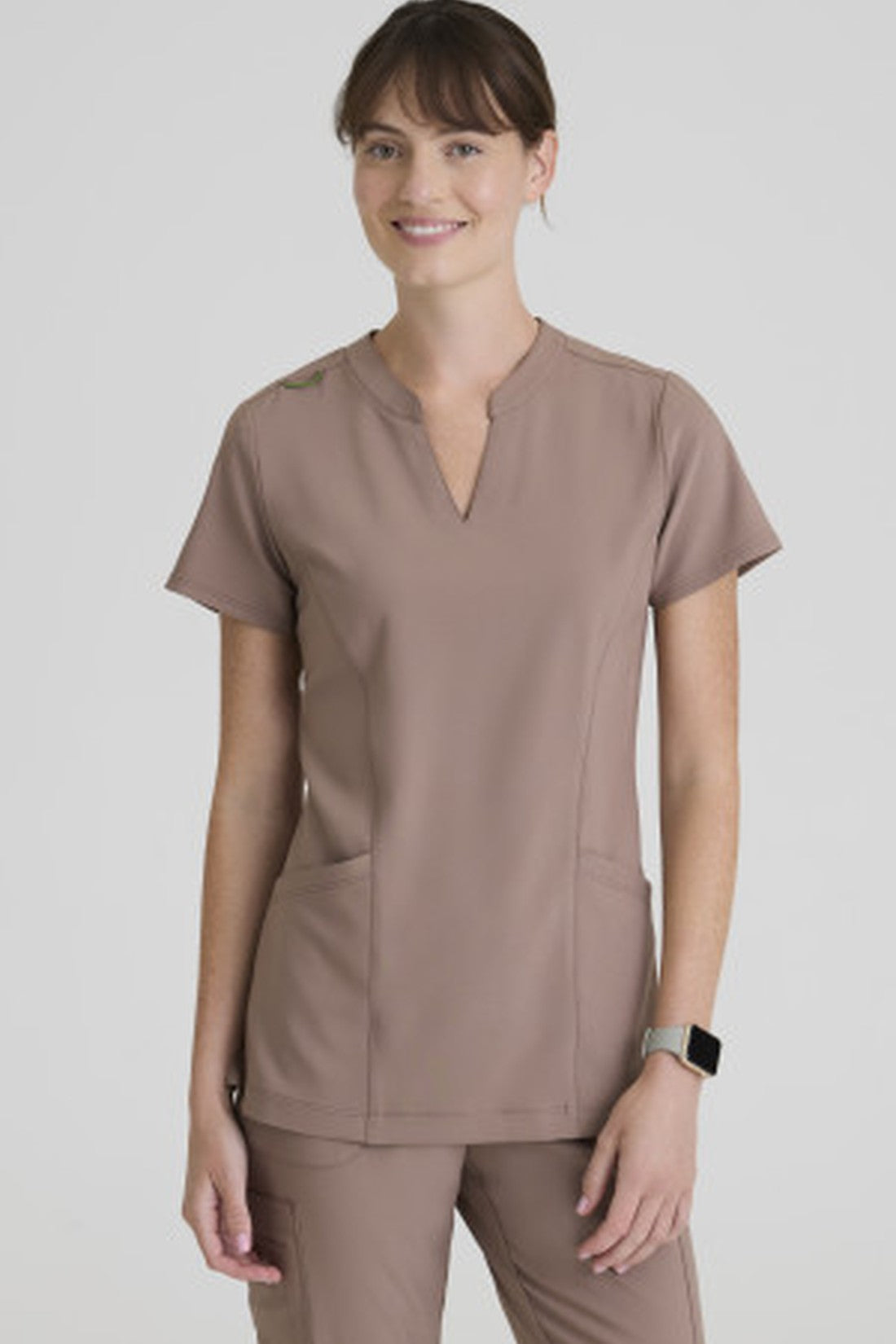 TOP MUJER GREYS ANATOMY EVOLVE GSST298 - CAFÉ
